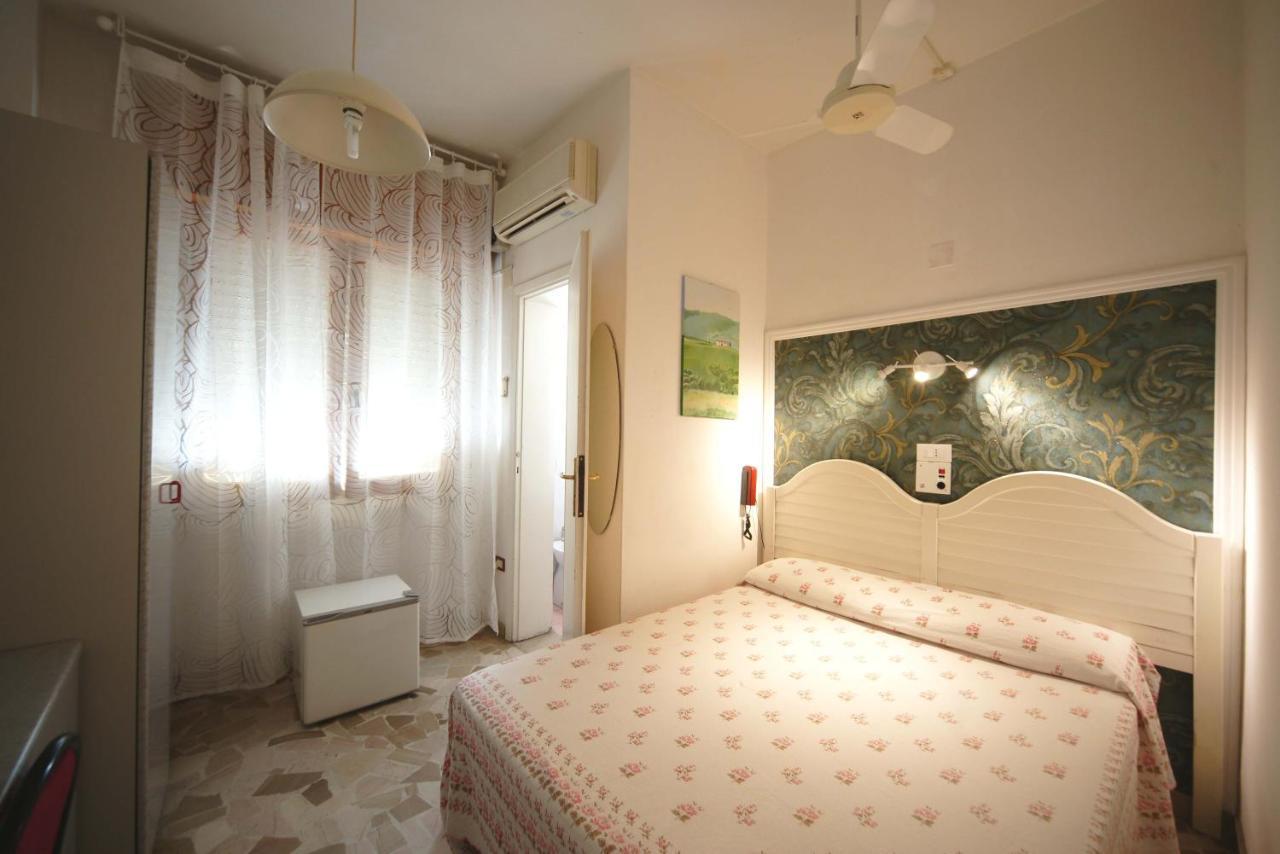 Hotel Liberty Viareggio Dış mekan fotoğraf