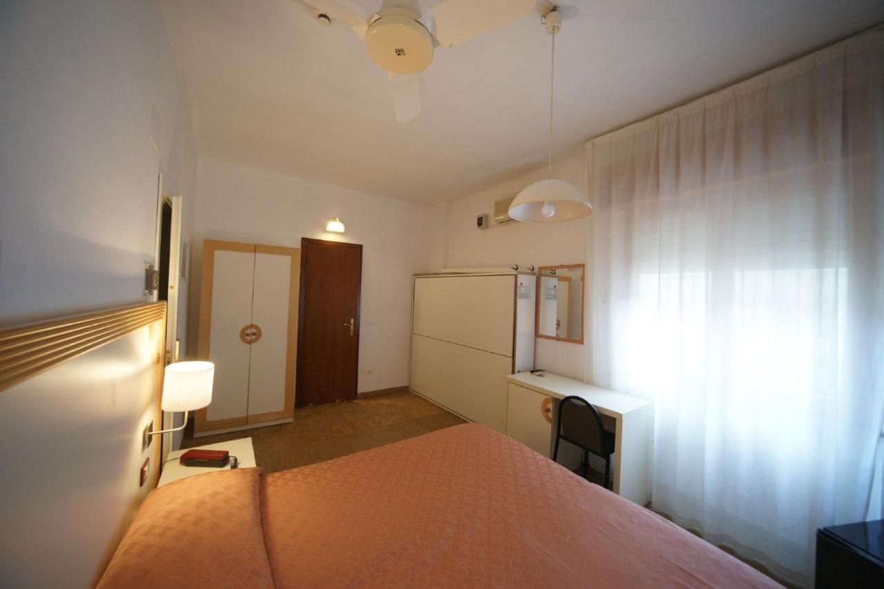 Hotel Liberty Viareggio Dış mekan fotoğraf