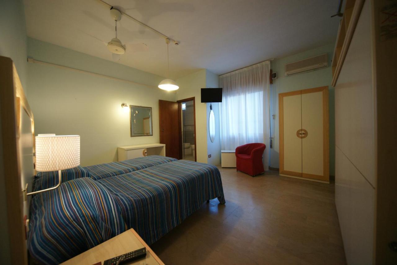 Hotel Liberty Viareggio Dış mekan fotoğraf