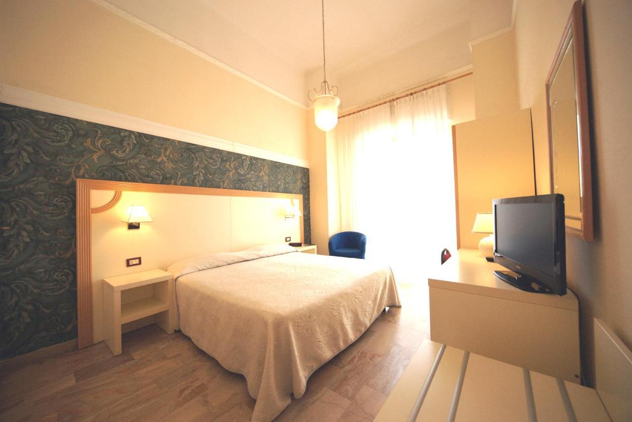 Hotel Liberty Viareggio Dış mekan fotoğraf