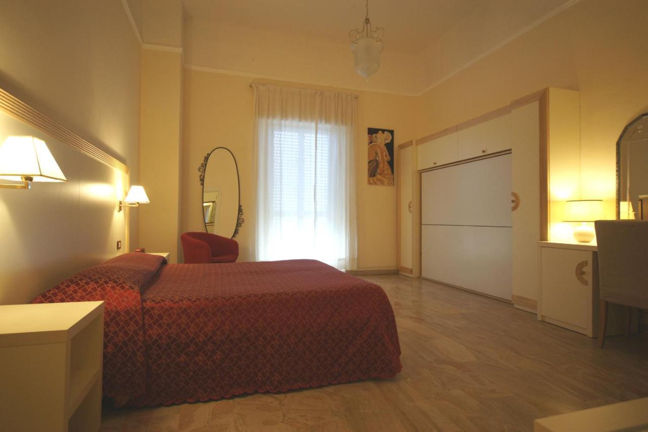 Hotel Liberty Viareggio Dış mekan fotoğraf