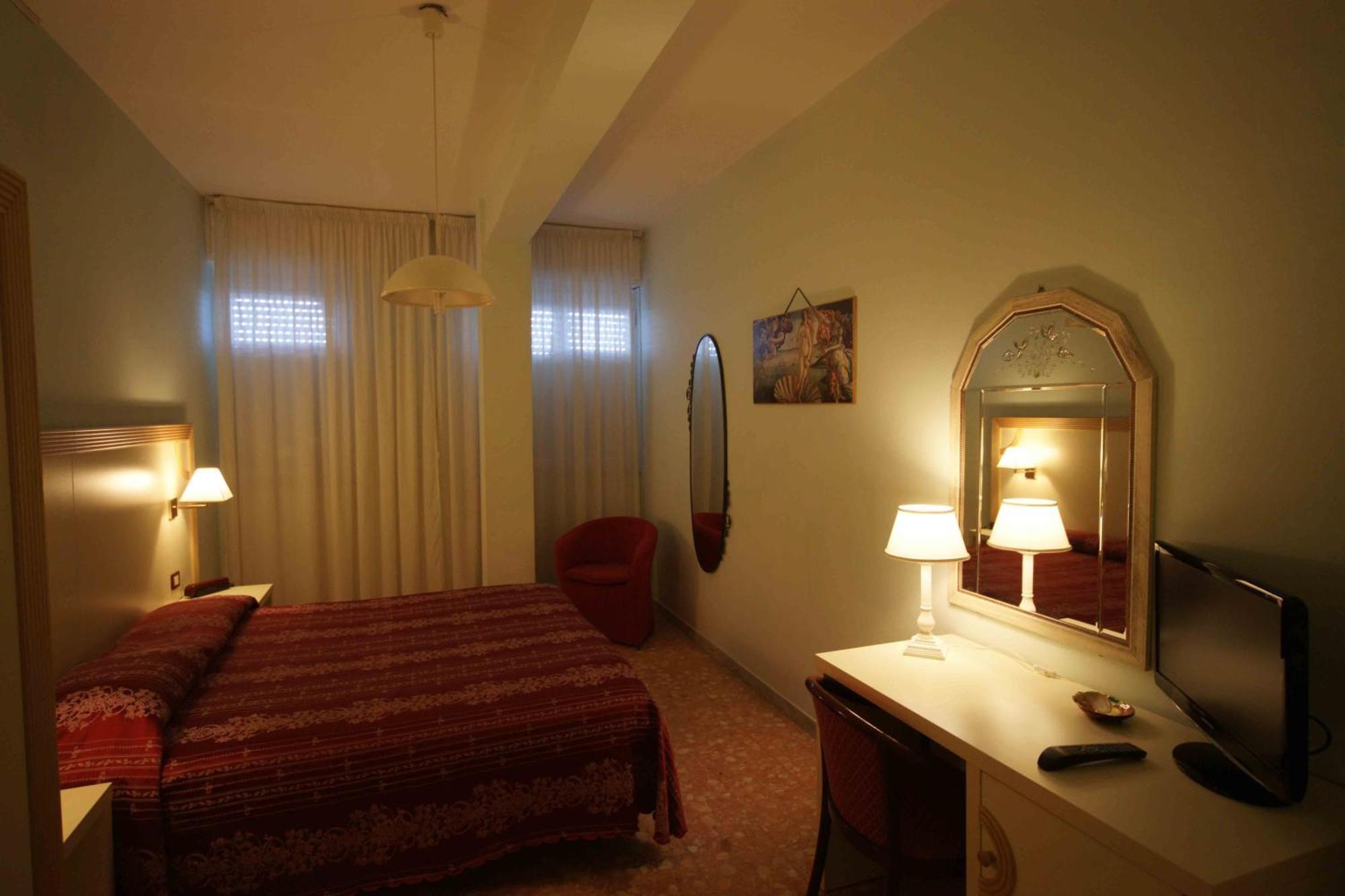 Hotel Liberty Viareggio Dış mekan fotoğraf