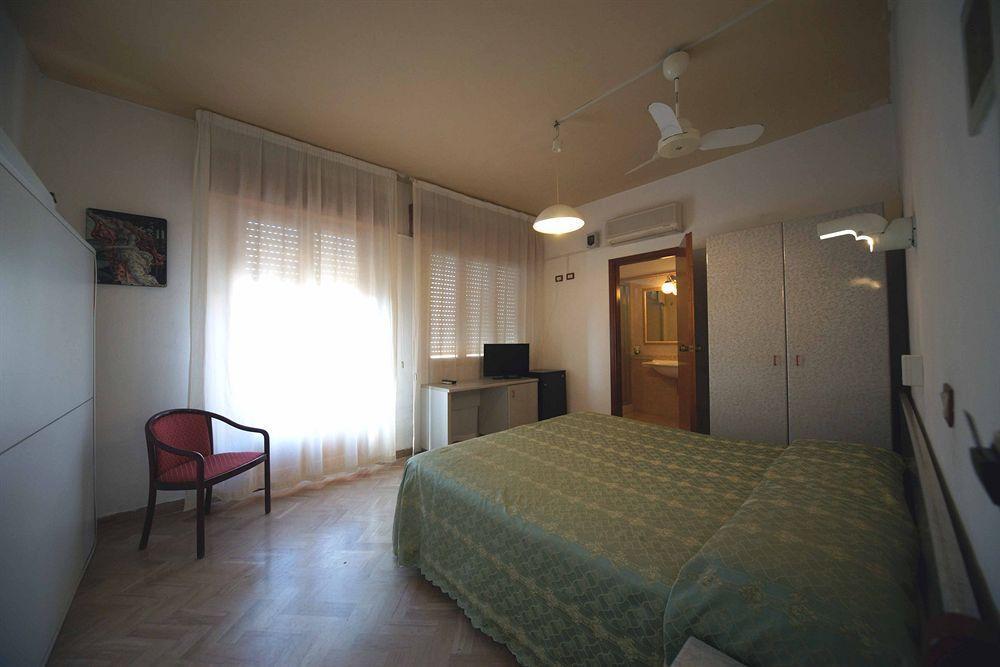 Hotel Liberty Viareggio Dış mekan fotoğraf